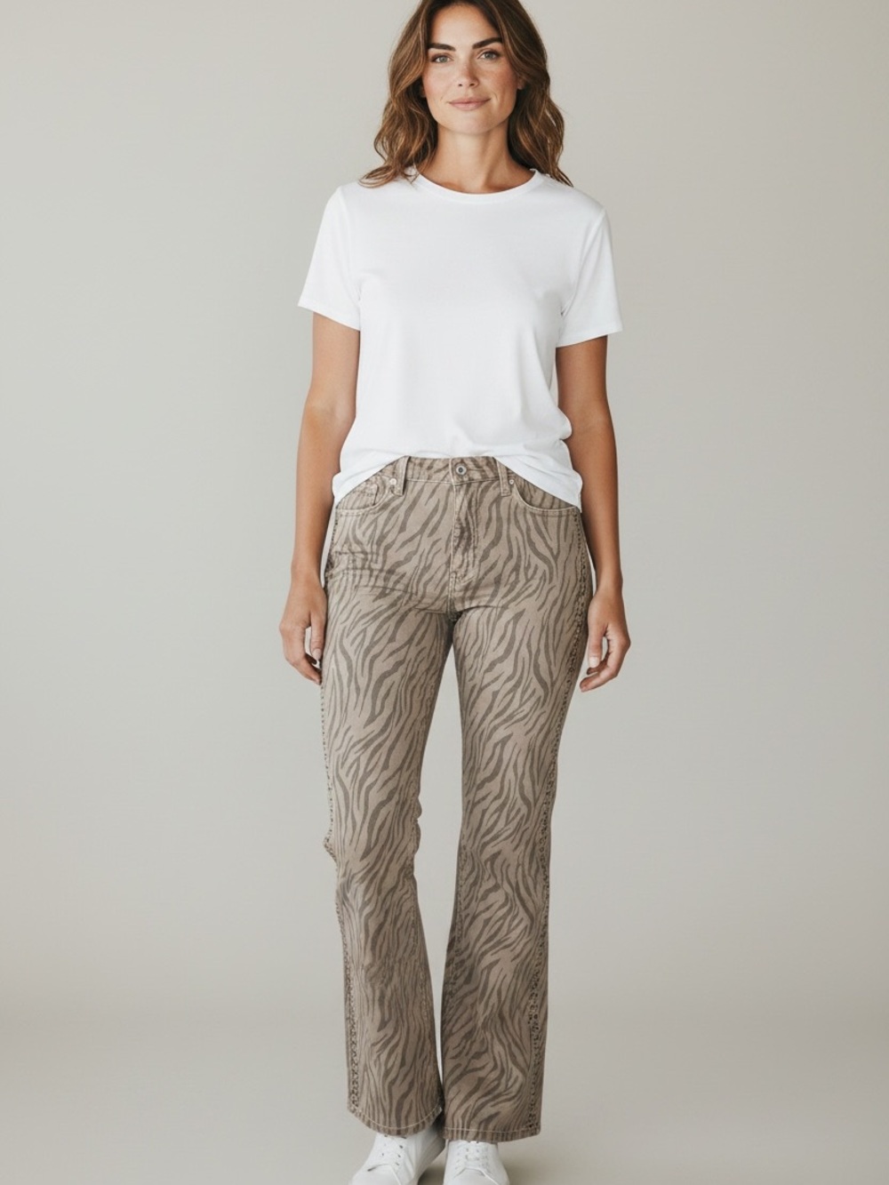 KanCan Taupe Zebra-Print Flare Jeans. NWOt